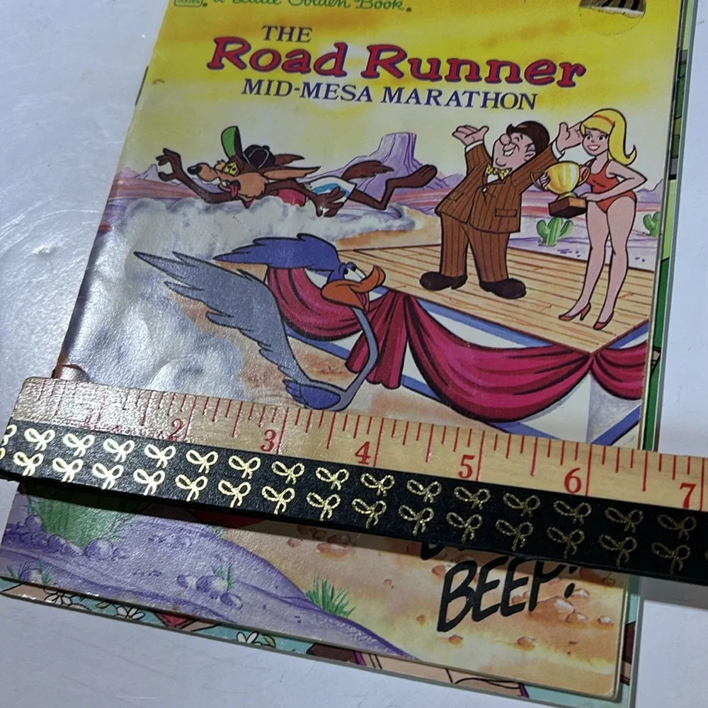 The Road Runner Mid-Mesa Marathon Looney Tunes Sylvester and Tweety What